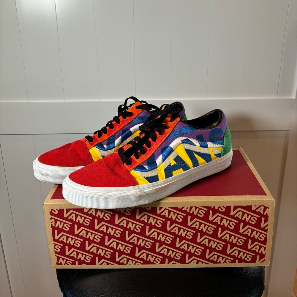 Colorful Van’s Sneakers. Men’s 13